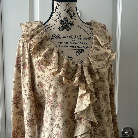 3/10$ 🌹🌹🌹Ralph Lauren Jeans Co Women's Blouse Ruffle Neckline Floral Print - Picture 4 of 8